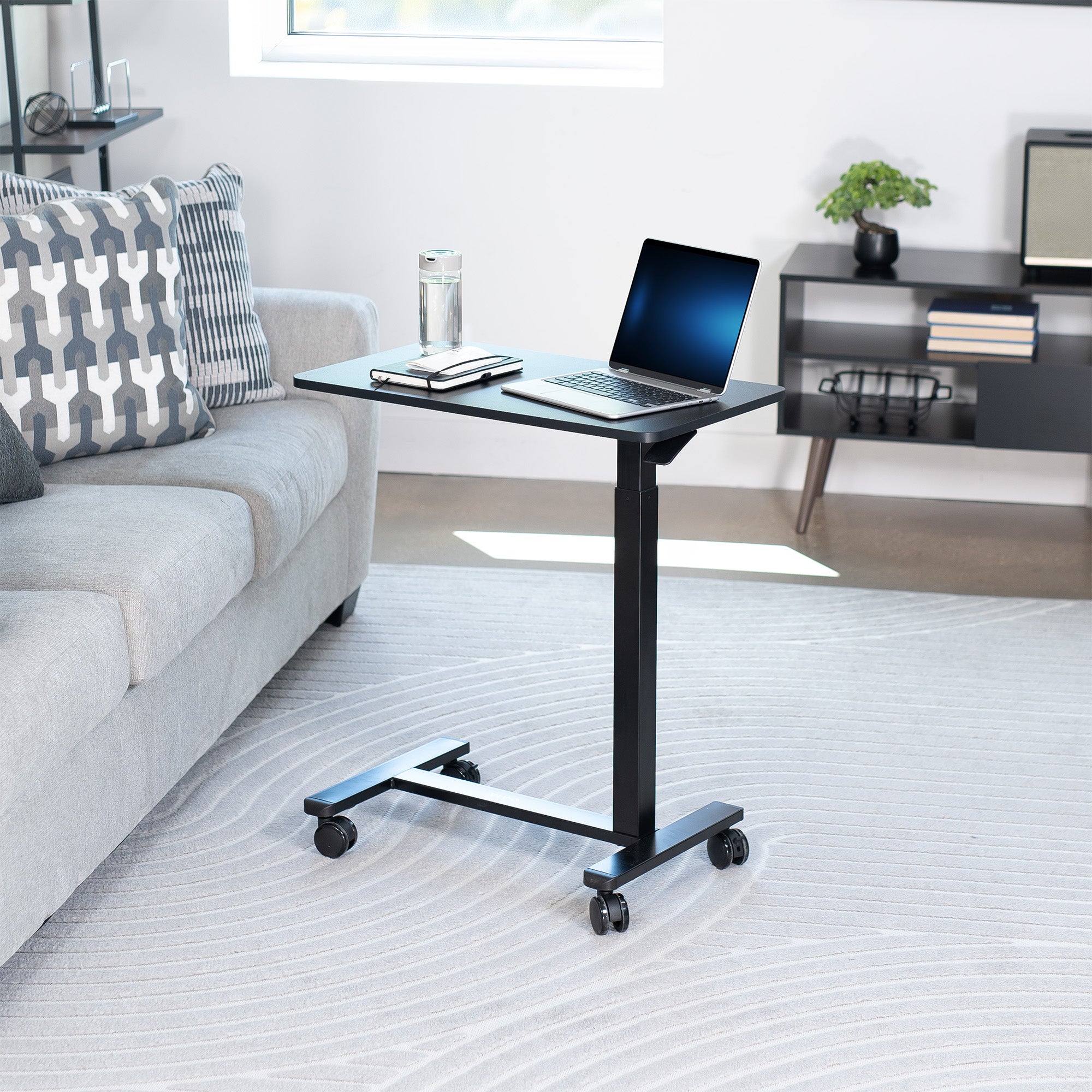 Mobile Laptop Cart