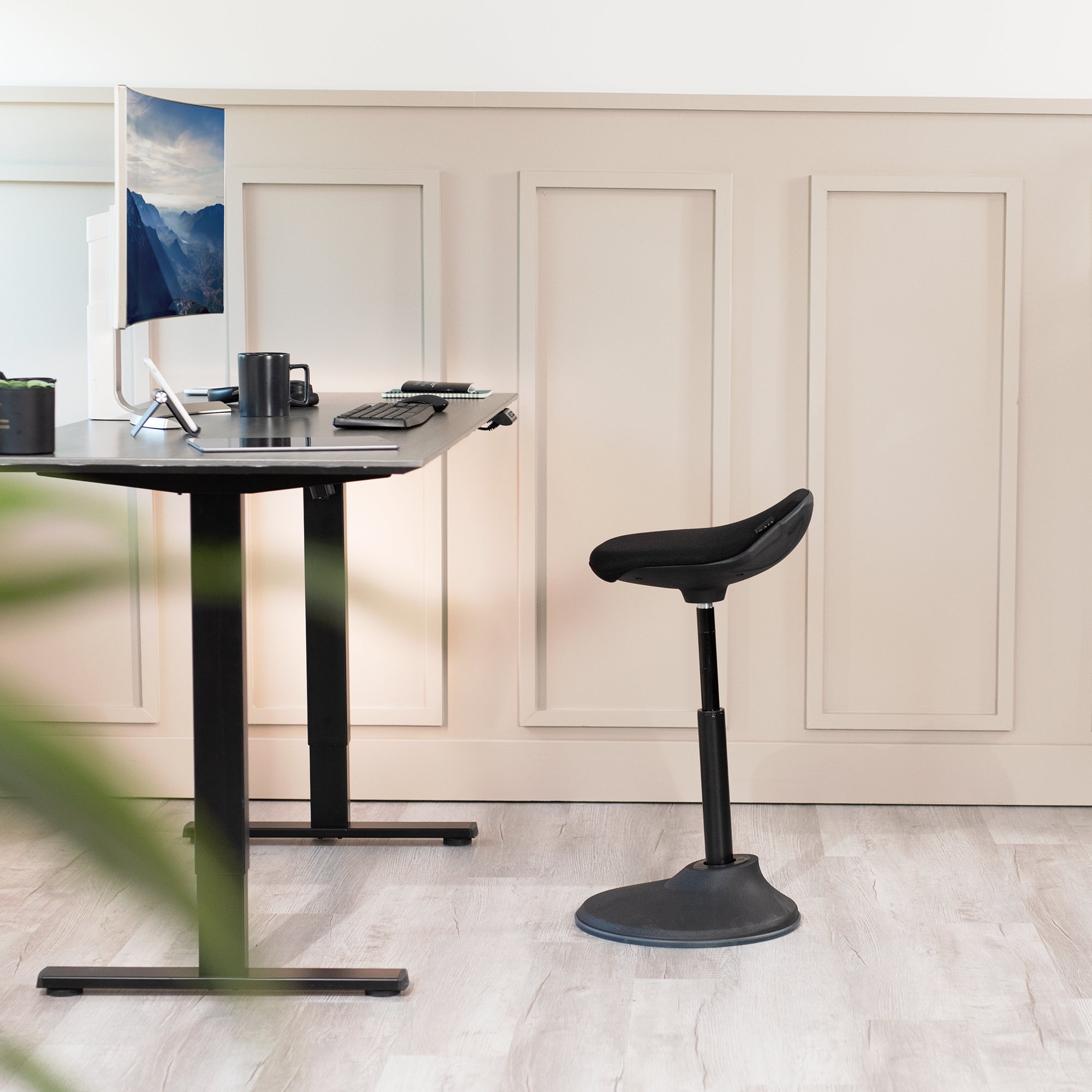 Black Height Adjustable Perch Stool – VIVO - desk solutions, screen  mounting, and more