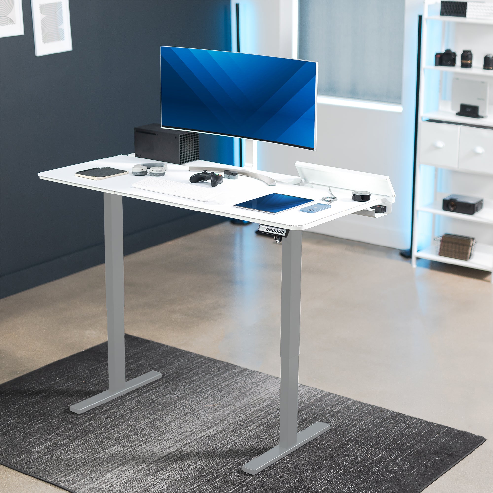 1B6-P3B Series Electric Desk with Concealed Cable Table Top and Full-Size Pad - Thumbnail 2