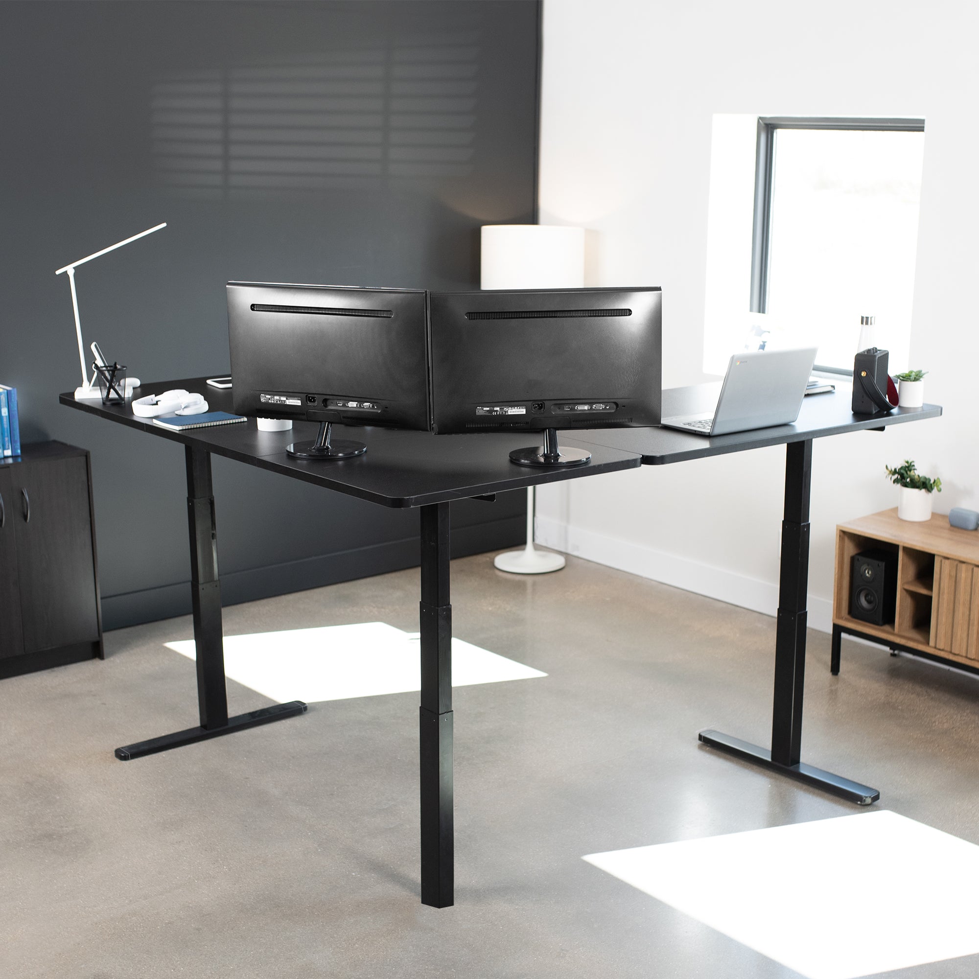 Sit or stand, 3-stage column, heavy-duty, L-shaped corner desk from VIVO. 