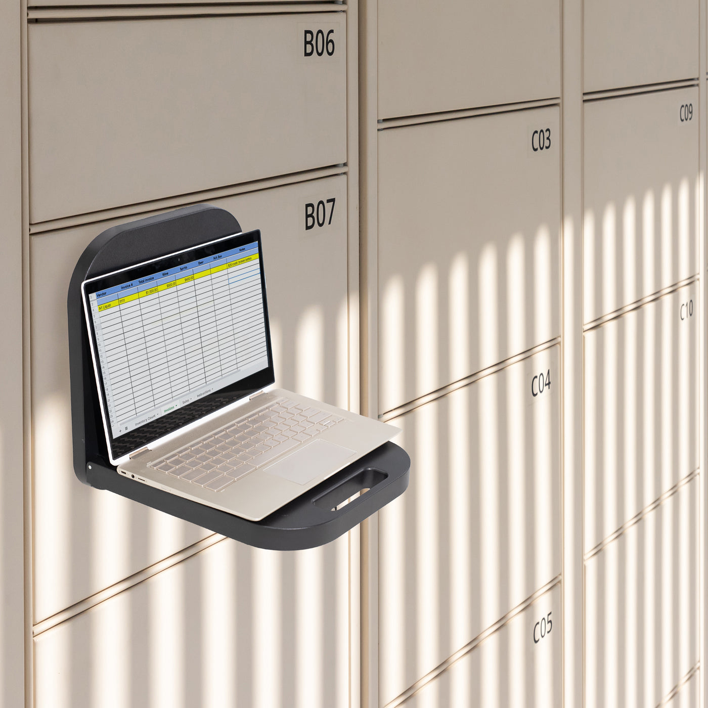 12" x 13" Magnetic Workstation