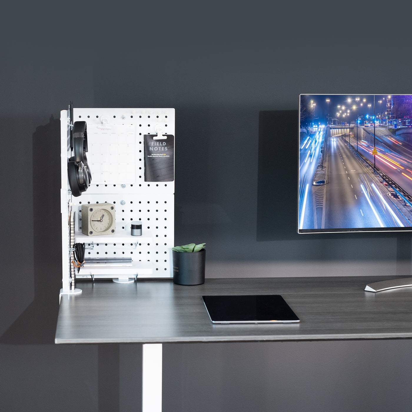 Clamp-on Desk Privacy Panel – VIVO - desk solutions, screen mounting ...