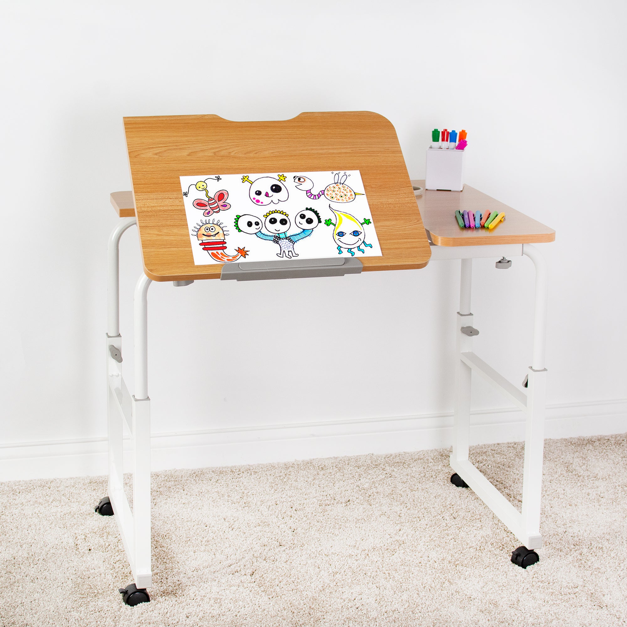 Kids dual fashion desk