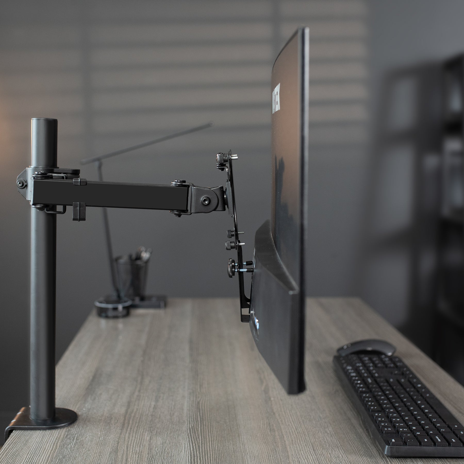 VESA Adapter for Compatible Viotek and MSI Monitors – VIVO - desk