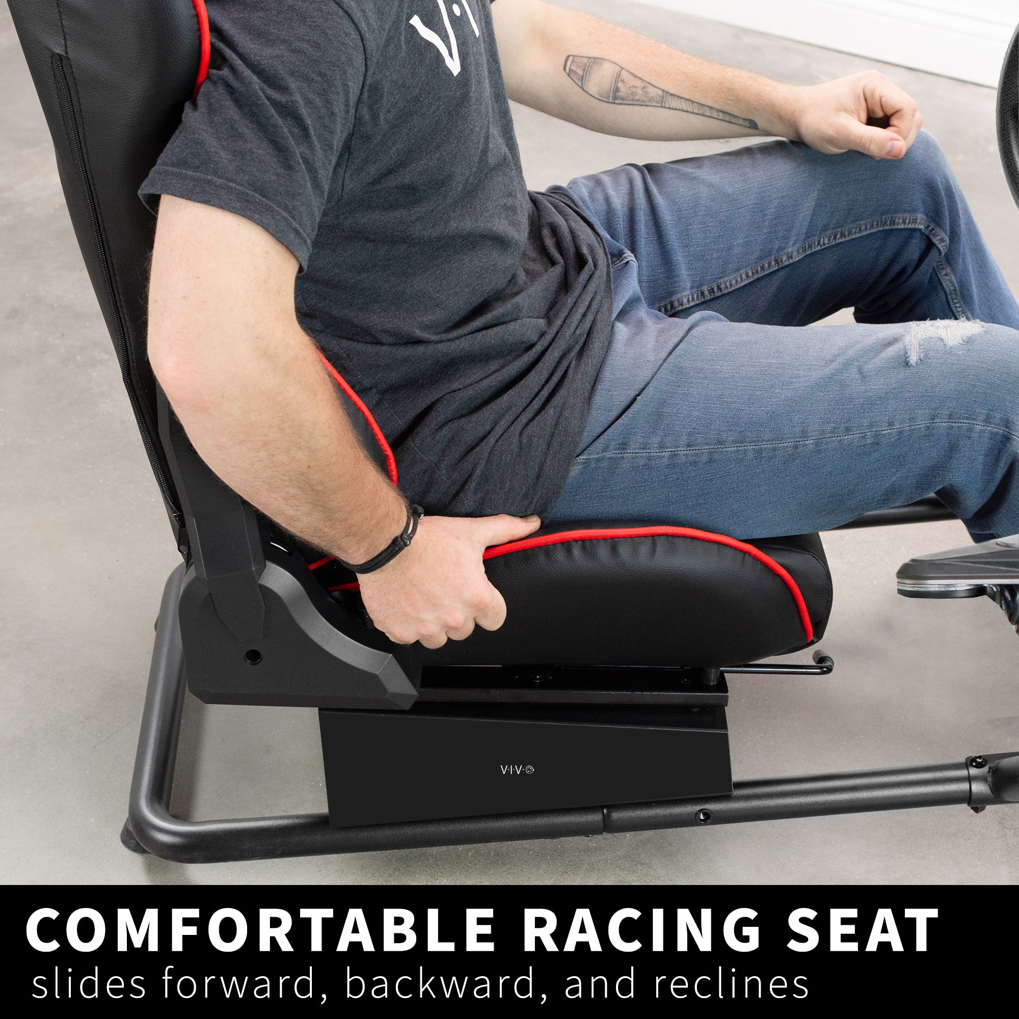 Easily slide and recline the racing seat to maximize your comfort while gaming.